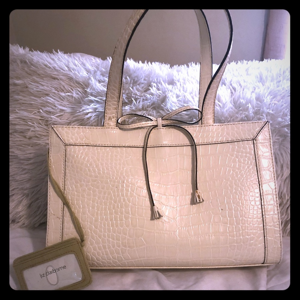 Liz Claiborne handbag 👜